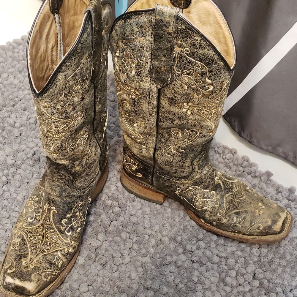 Brown/Bone crackle Corral Circle G Boots